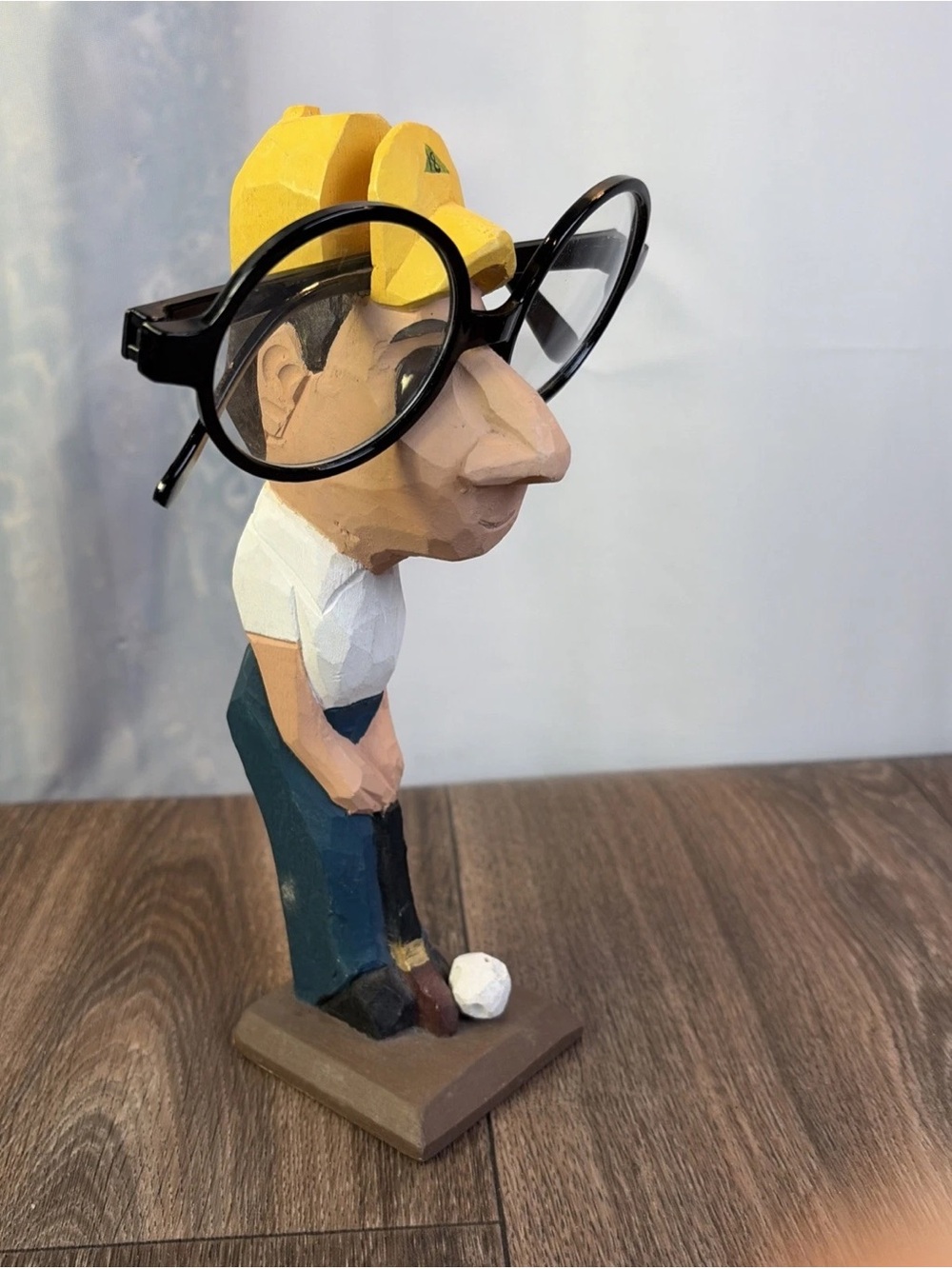 Peepers Hand Carved & Painted Wooden Male Golfer Eyeglass Holder Kitschy